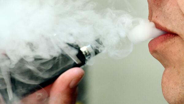Teenagers who fell ill while vaping at Cork school not an isolated incident